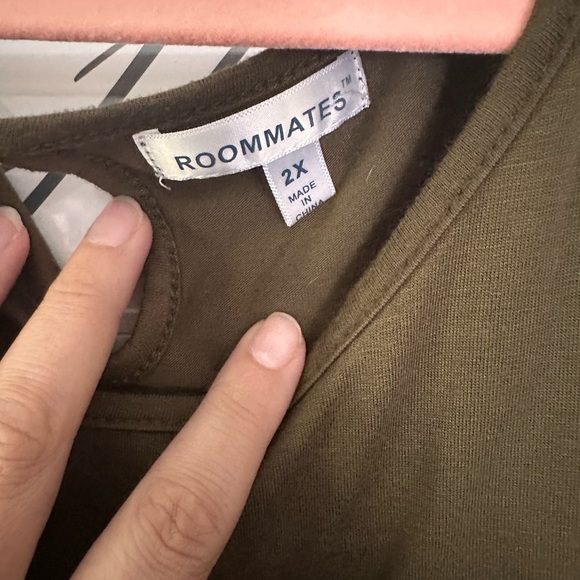 Roommates Olive Bell Sleeve Blouse - Picture 3 of 5